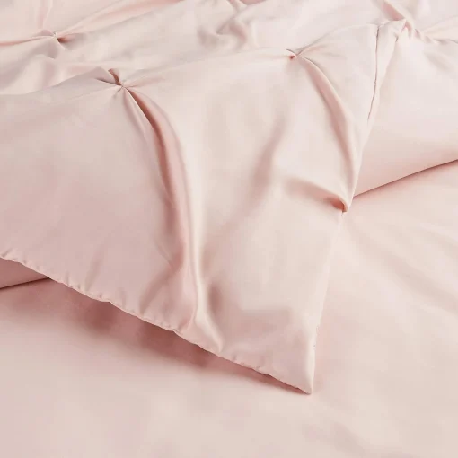 Amazon Basics Light-Weight Microfiber Pinch Pleat Duvet Cover Set - 3 Pieces, Full/Queen, Blush Pink, Geometric - Image 4