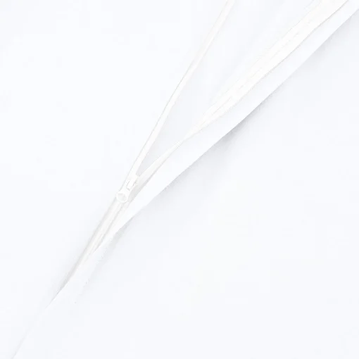 Amazon Basics Lightweight 2 Piece Microfiber Duvet Cover Set with Zipper Closure, Twin/Twin XL, Bright White, Solid - Image 5