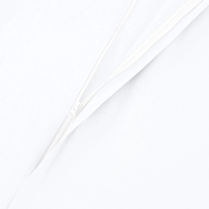 Amazon Basics Lightweight 2 Piece Microfiber Duvet Cover Set with Zipper Closure, Twin/Twin XL, Bright White, Solid - Image 5