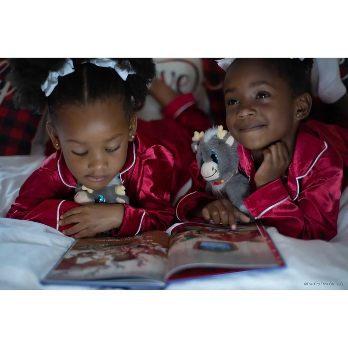 Reindeer in Here (Book & Plush): A Christmas Friend ― "A Simply Magical Tradition" - Image 4