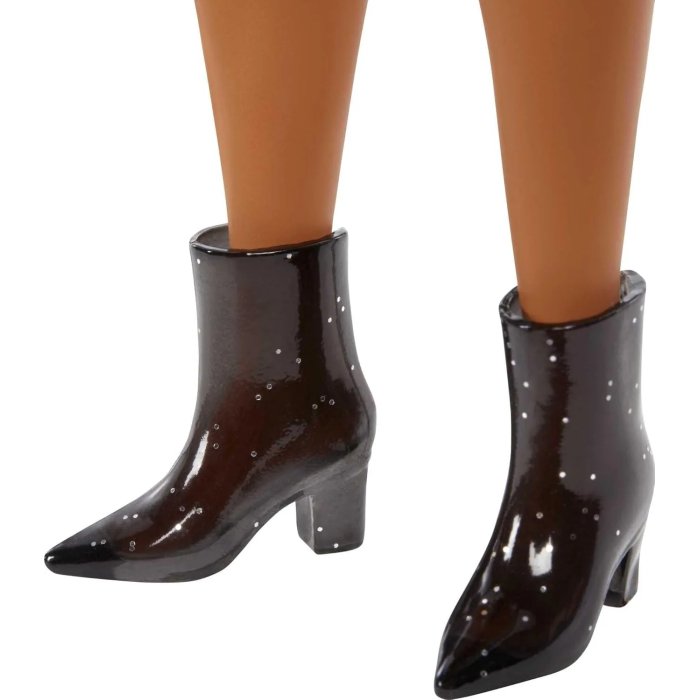 Barbie Fashionistas Doll #161, Curvy with Orange Hair, Pink Plaid Dress & Accessories Including Black Boots & Yellow Fanny Pack - Image 6