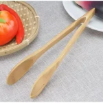 Wooden tongs for serving salads and food - Image 3