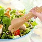 Wooden tongs for serving salads and food - Image 4