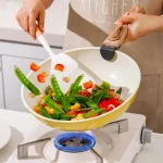 TOKYAMA  Can also be used with induction and gas stoves  The pots and pans are durable thanks to their highly durable coating.  Frying pans and pots with detachable handles  7 piece se - Image 3