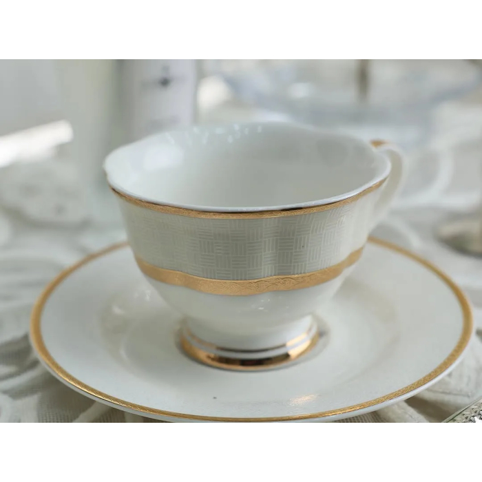 2-piece gold porcelain tea cup set - Image 6